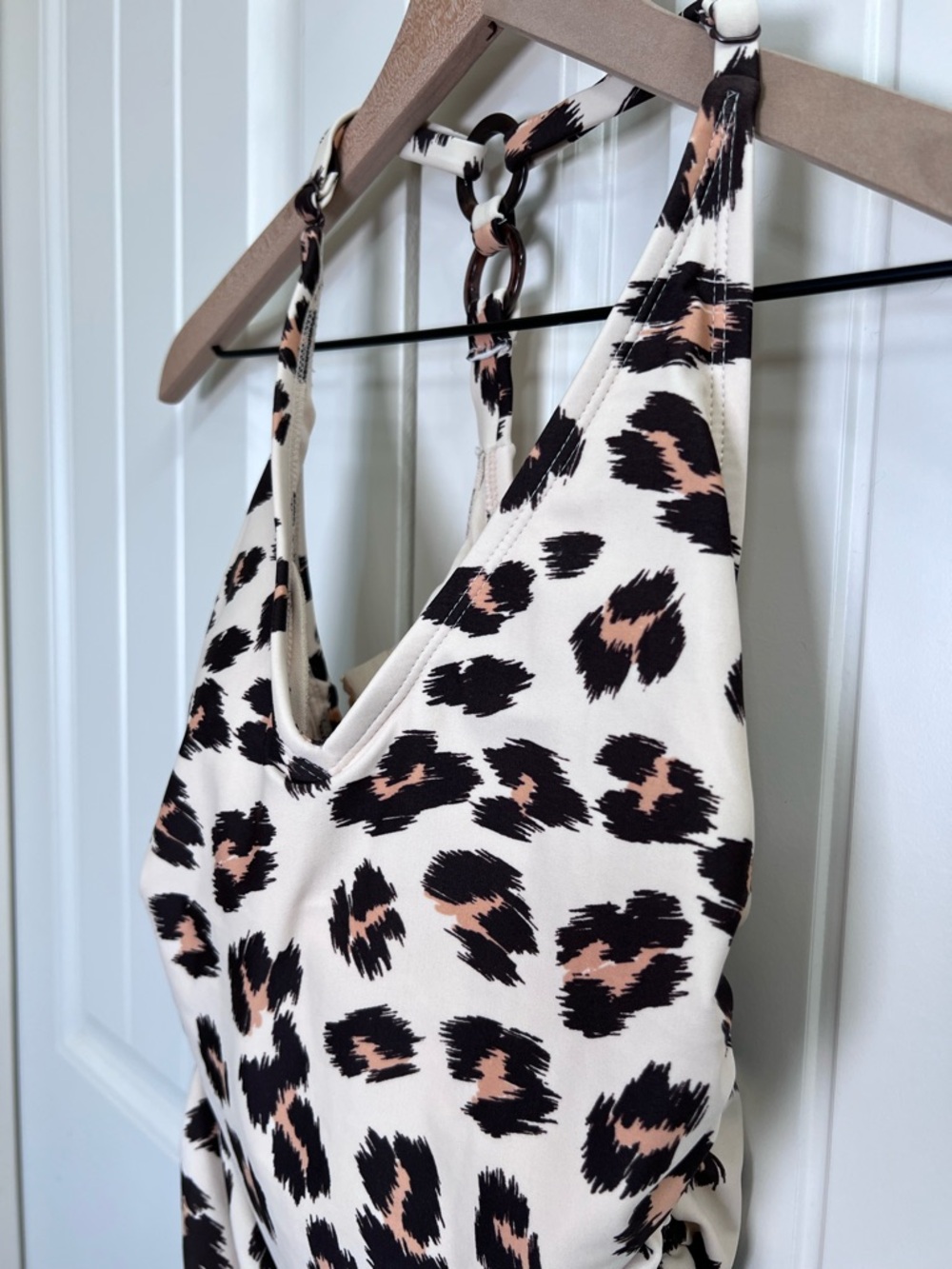 Kona Sol Womens Leopard One Piece Swimsuit in Cream/Brown, Size S - Picture 3 of 12